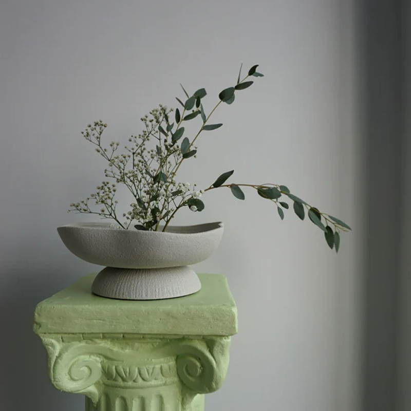 Needle Mountain Flower Arrangement Holder