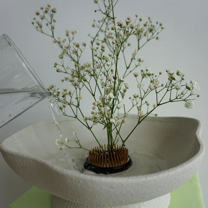 Needle Mountain Flower Arrangement Holder