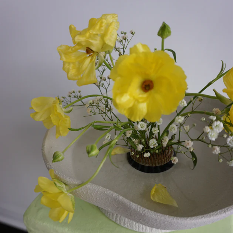 Needle Mountain Flower Arrangement Holder