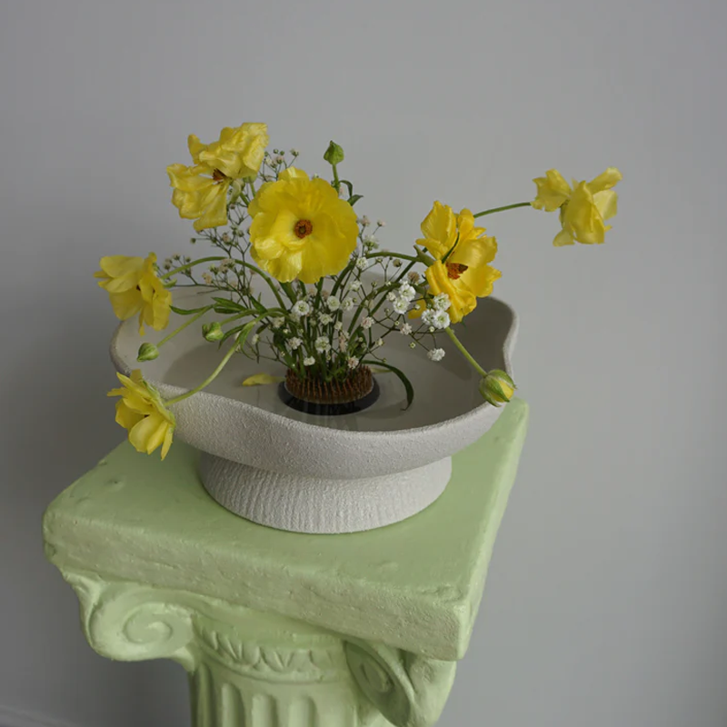 Needle Mountain Flower Arrangement Holder